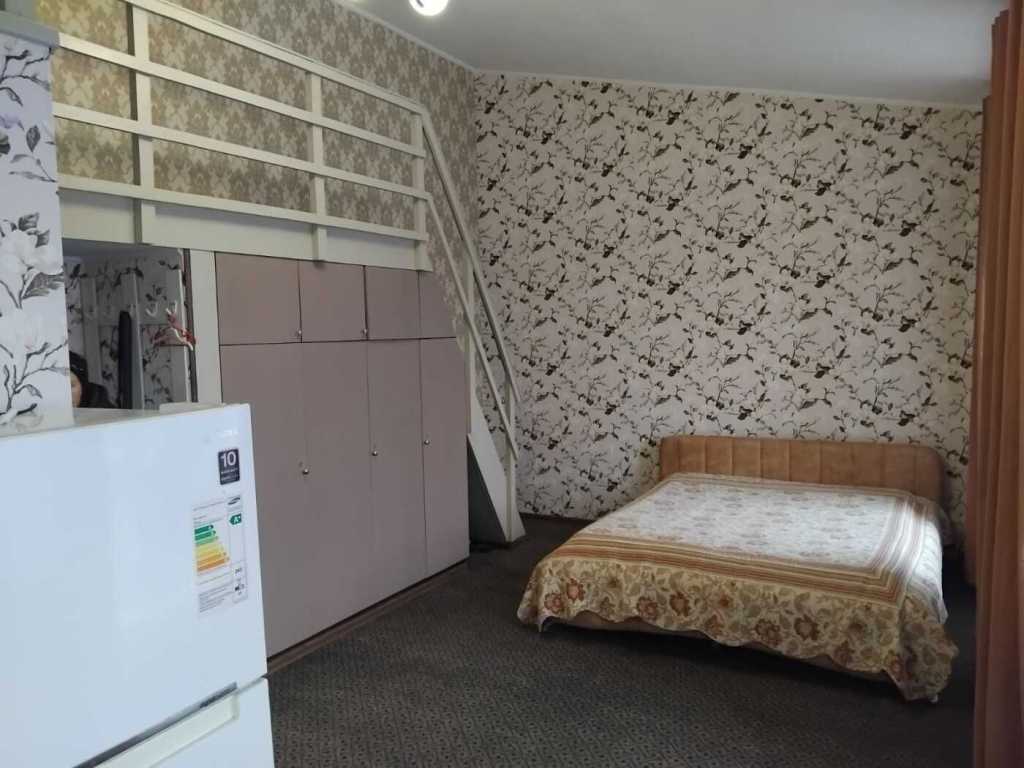 Продаж 1-кімнатної квартири 28 м², Завокзальна вул., 7