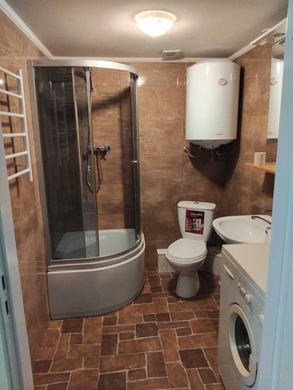 Продаж 1-кімнатної квартири 28 м², Завокзальна вул., 7
