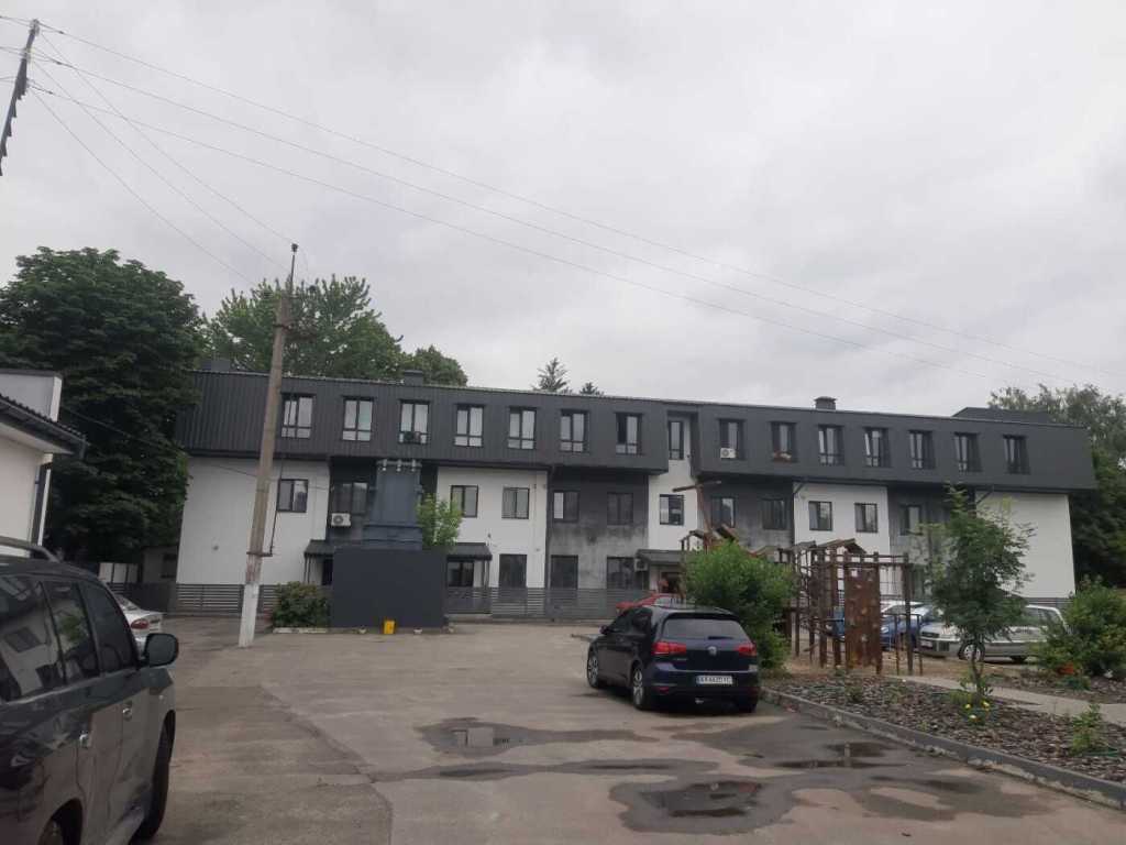 Продаж 1-кімнатної квартири 28 м², Завокзальна вул., 7