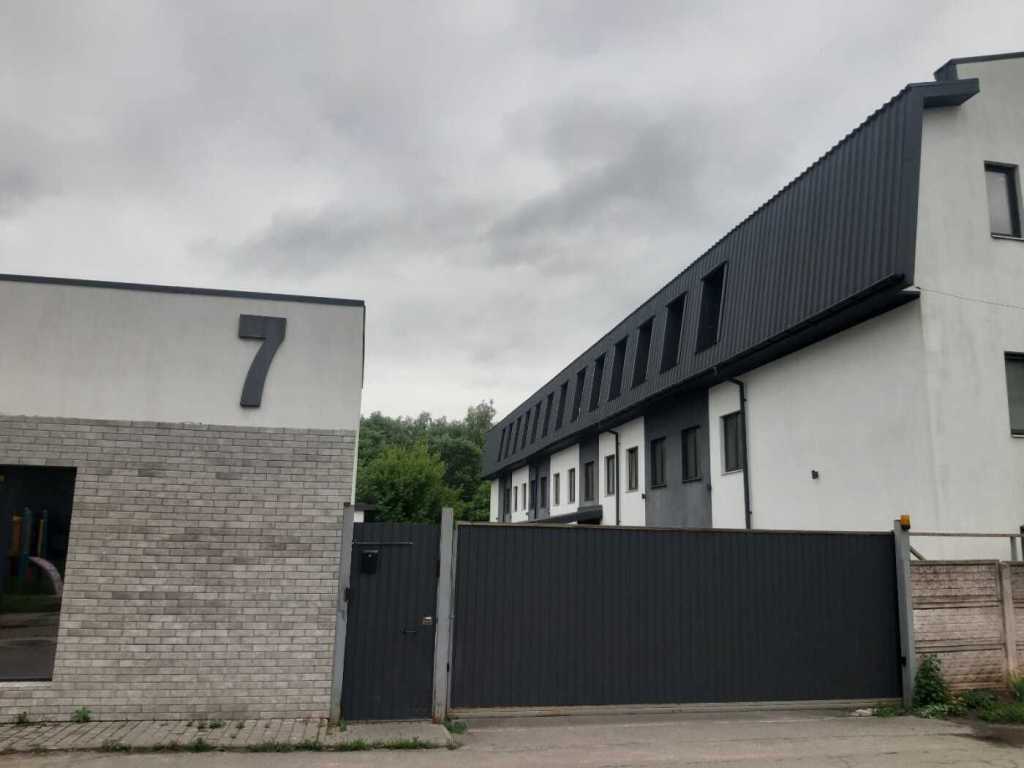 Продаж 1-кімнатної квартири 28 м², Завокзальна вул., 7
