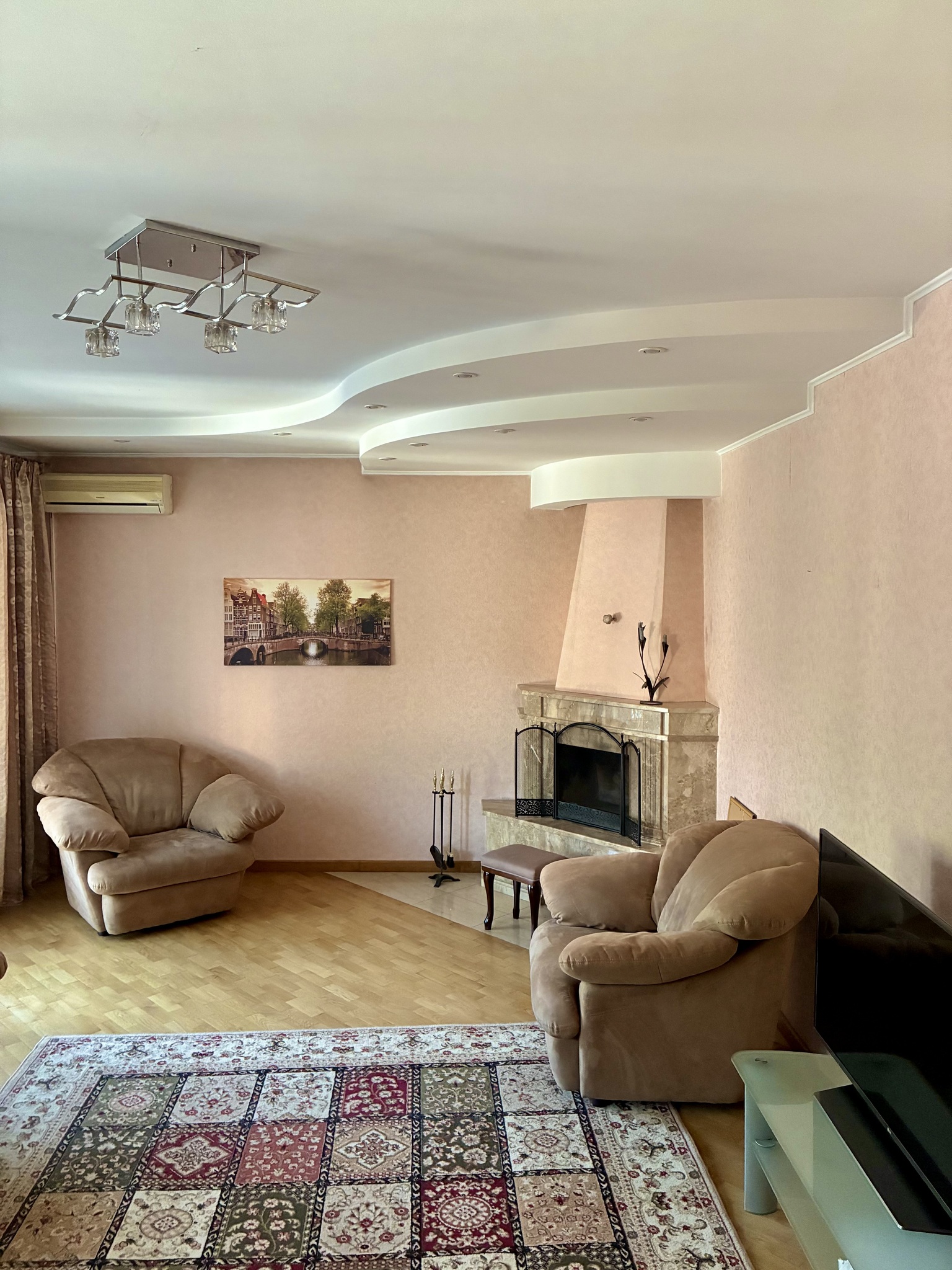 Продажа дома 200 м², Добрый Путь ул.