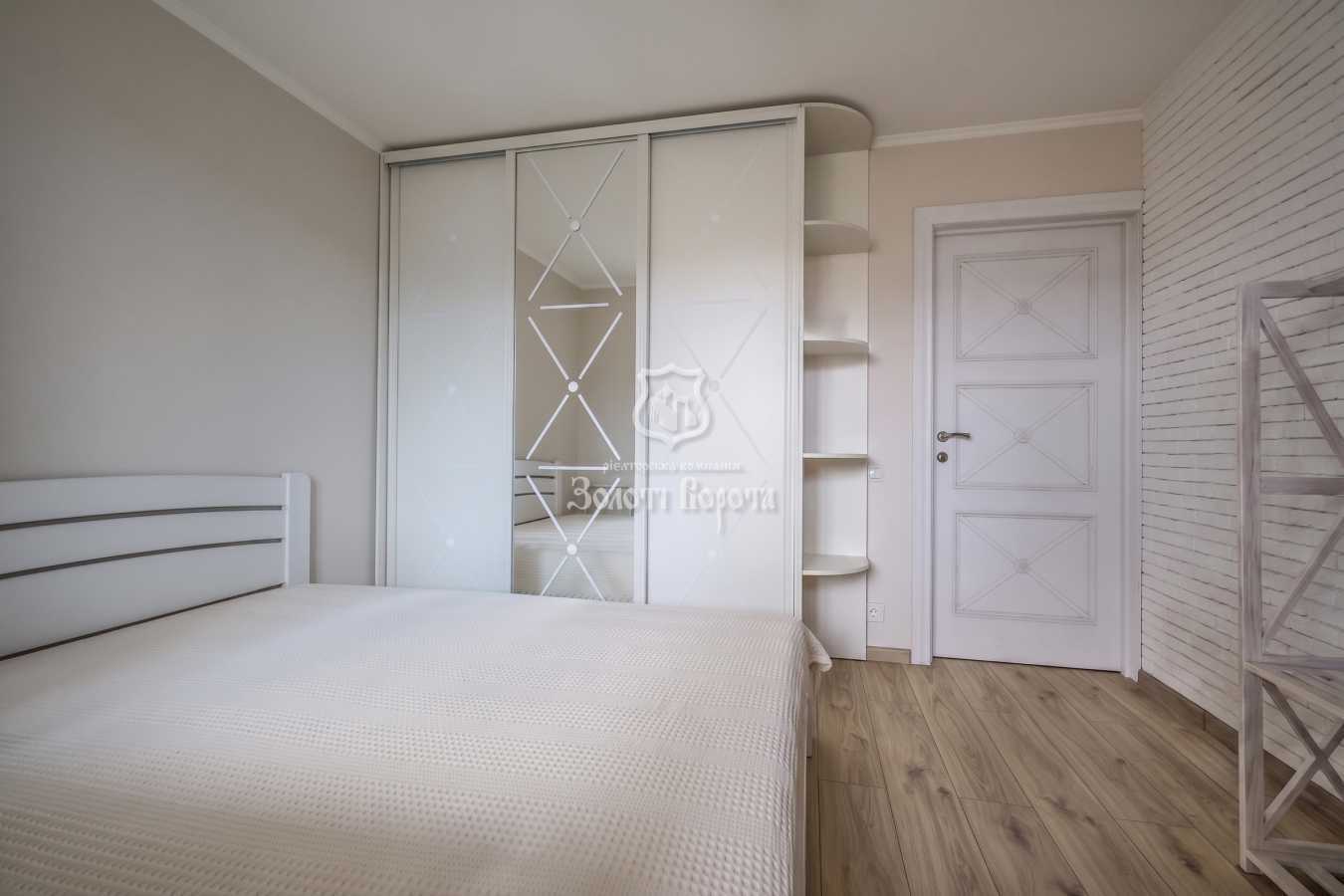 Продажа 3-комнатной квартиры 110 м², Межигорская ул., 43