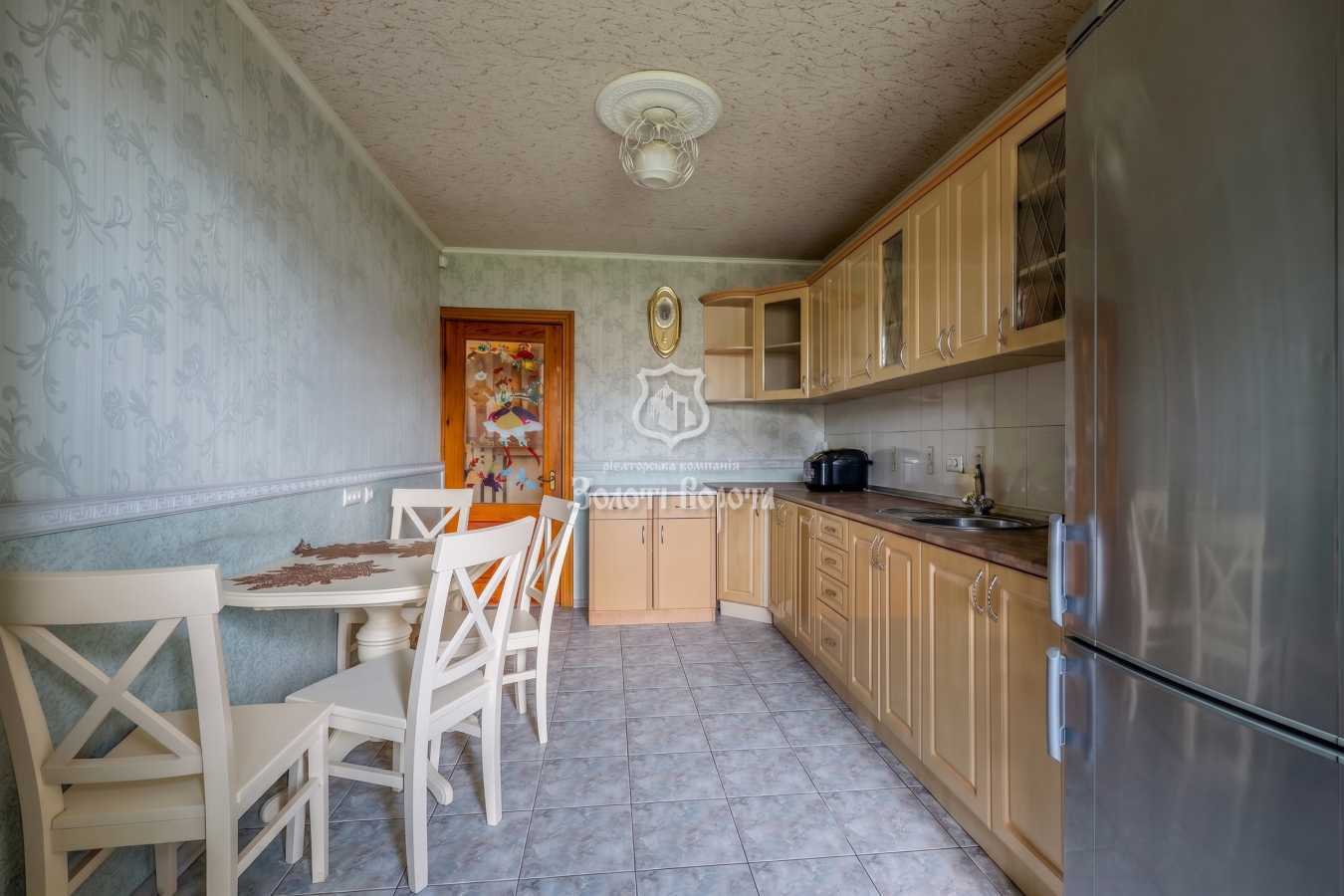 Продажа 3-комнатной квартиры 110 м², Межигорская ул., 43