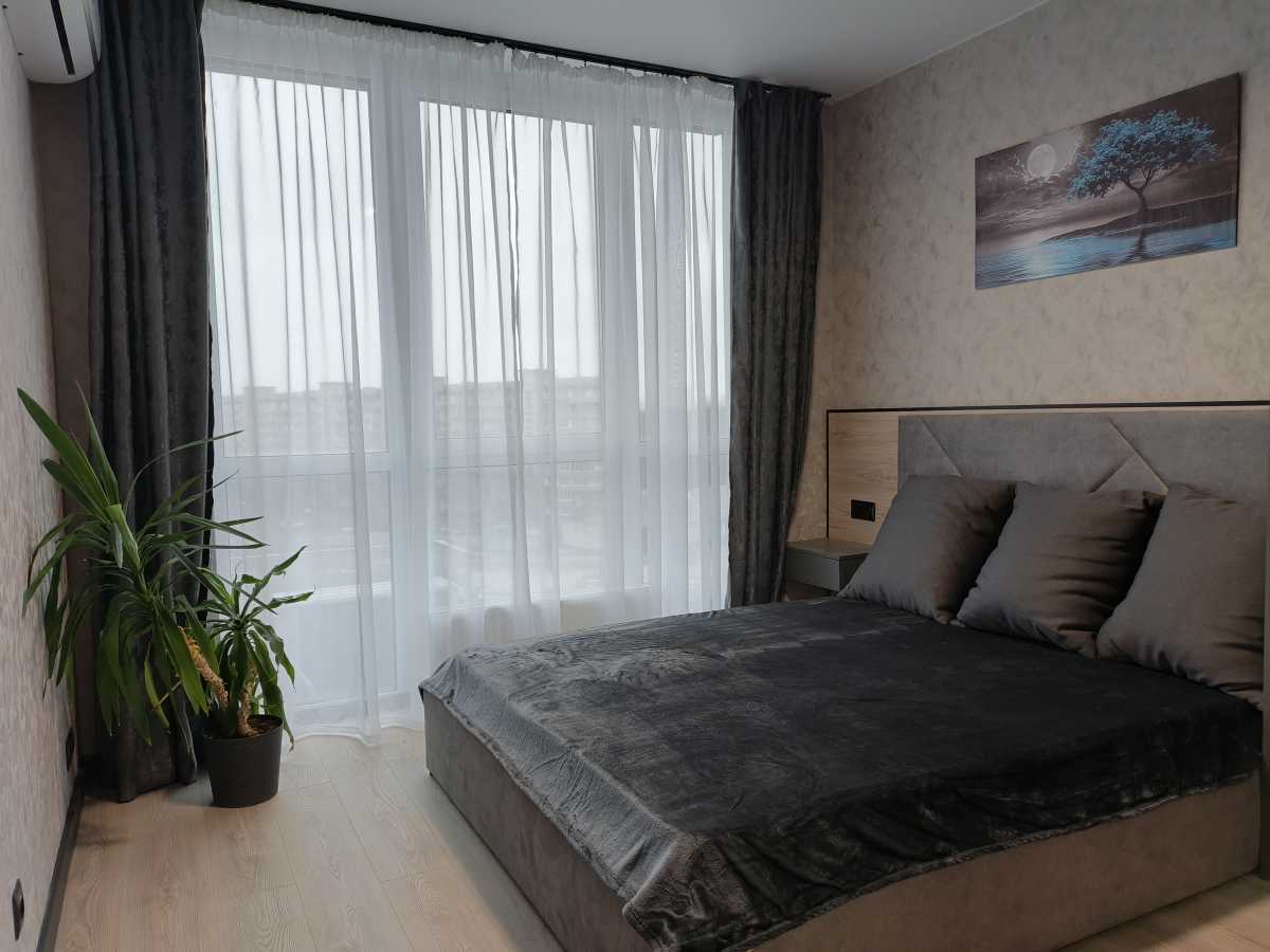 Оренда 1-кімнатної квартири 43 м², Віктора Забіли вул., Некрасова, 10А
