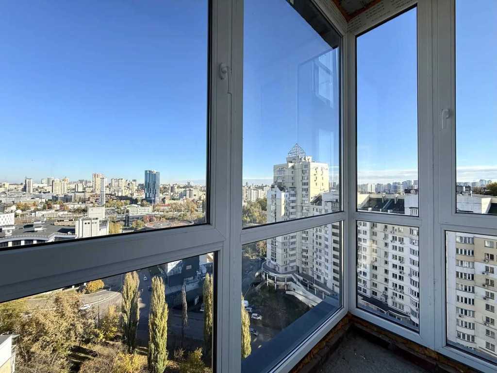 Продажа 2-комнатной квартиры 70 м², Кудряшова ул., 8Б