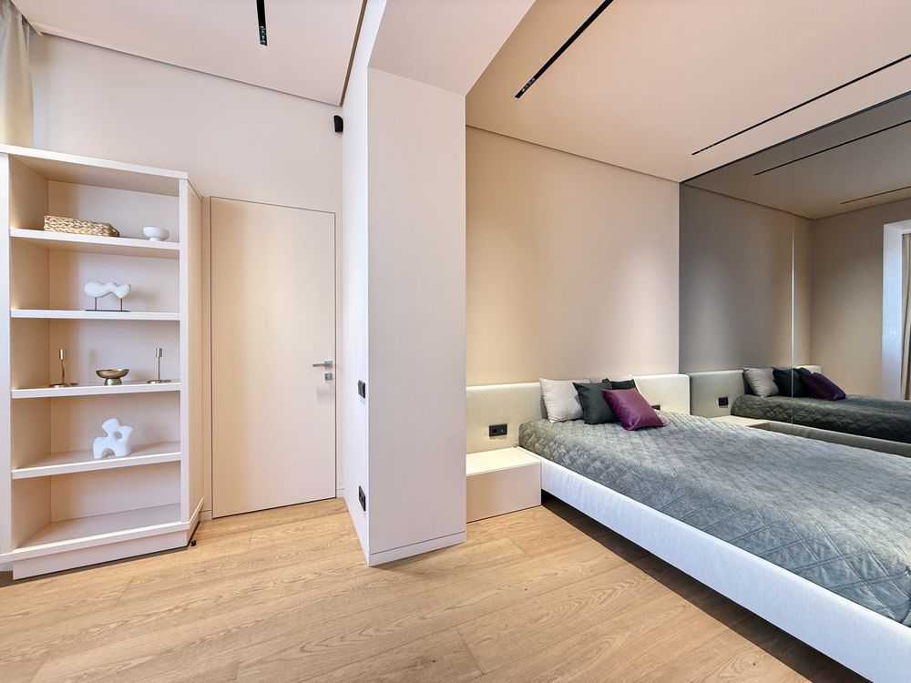 Продажа 3-комнатной квартиры 127 м², Оболонская наб., 3