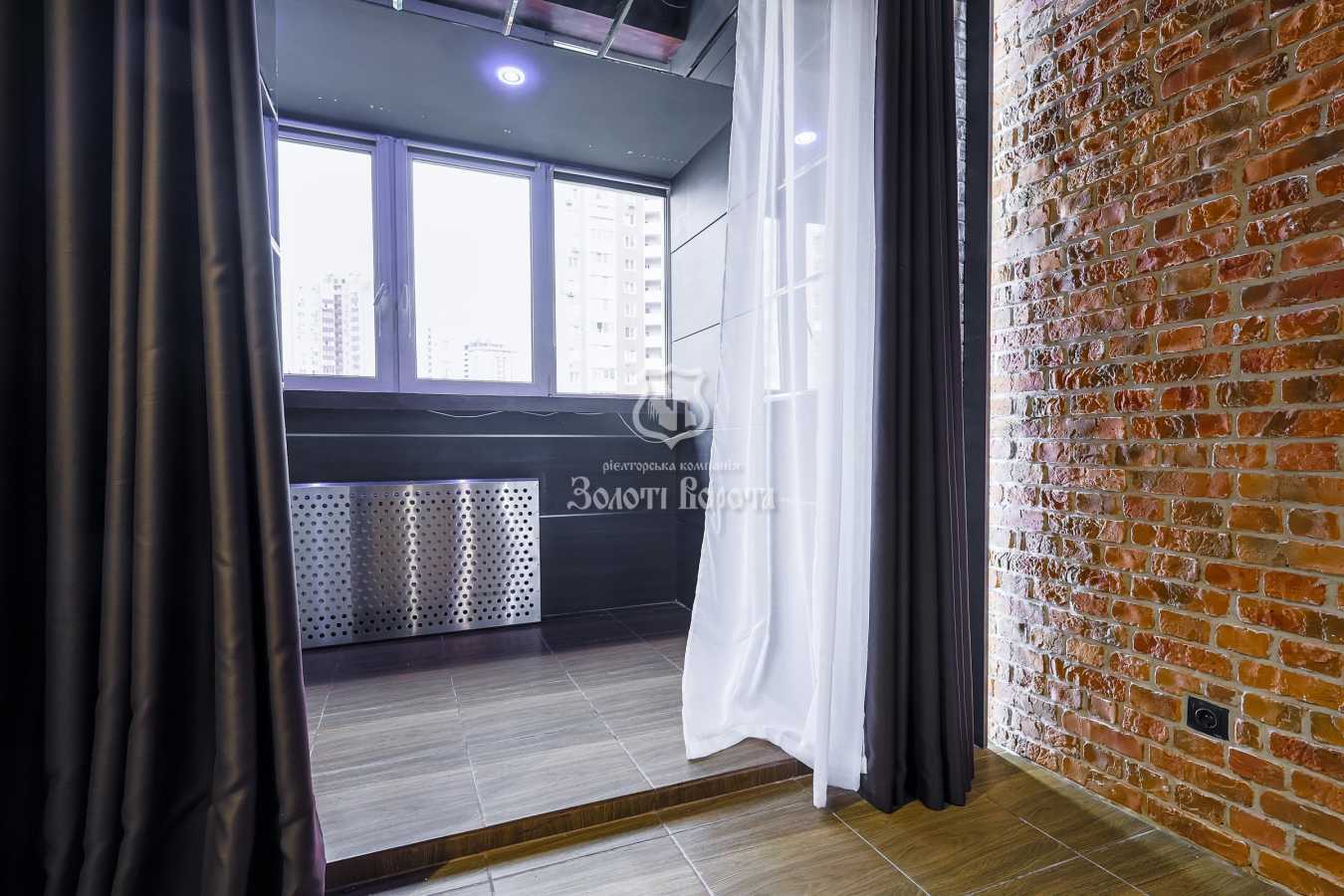 Продаж 2-кімнатної квартири 74 м², Урлівська вул., 17