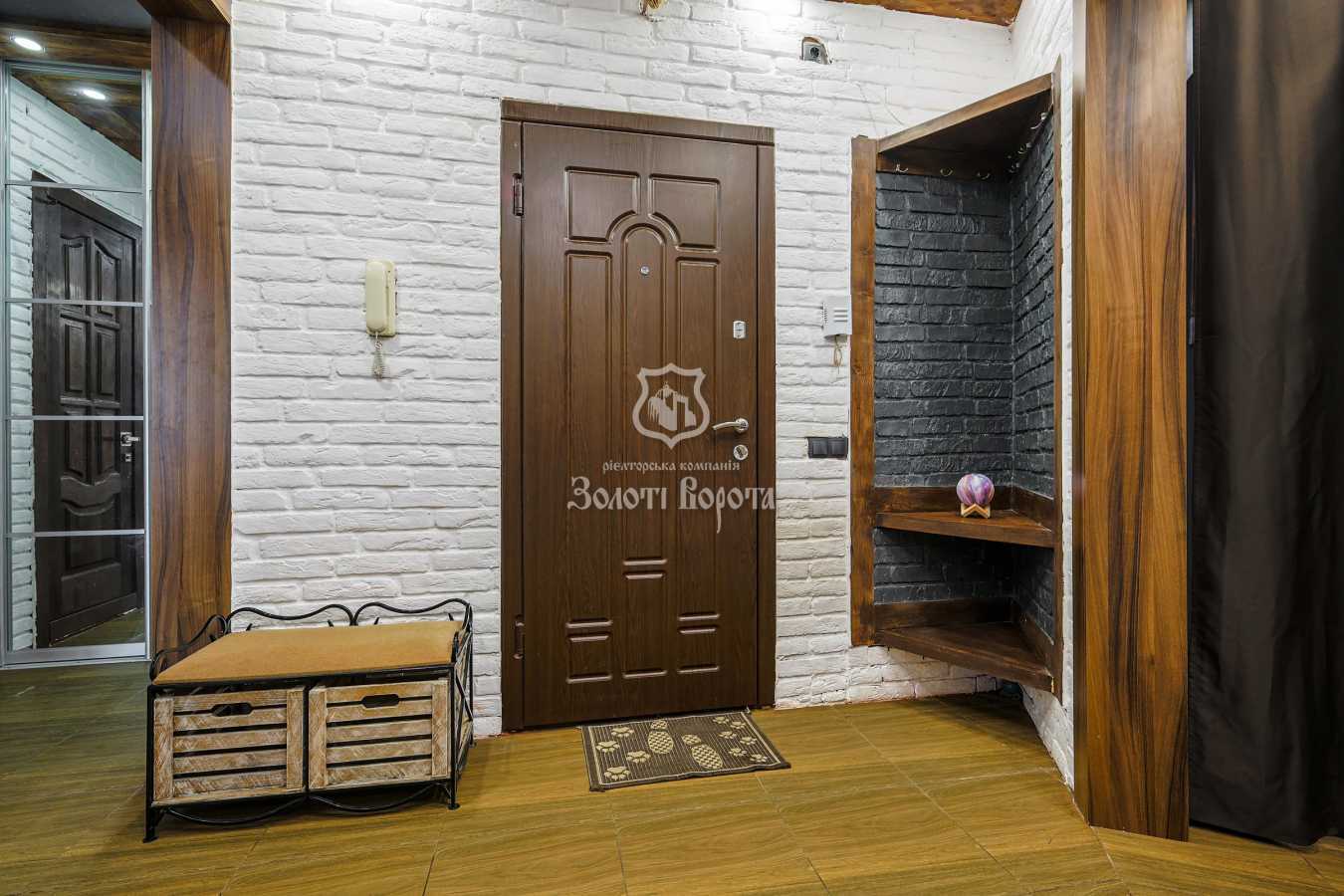 Продаж 2-кімнатної квартири 74 м², Урлівська вул., 17