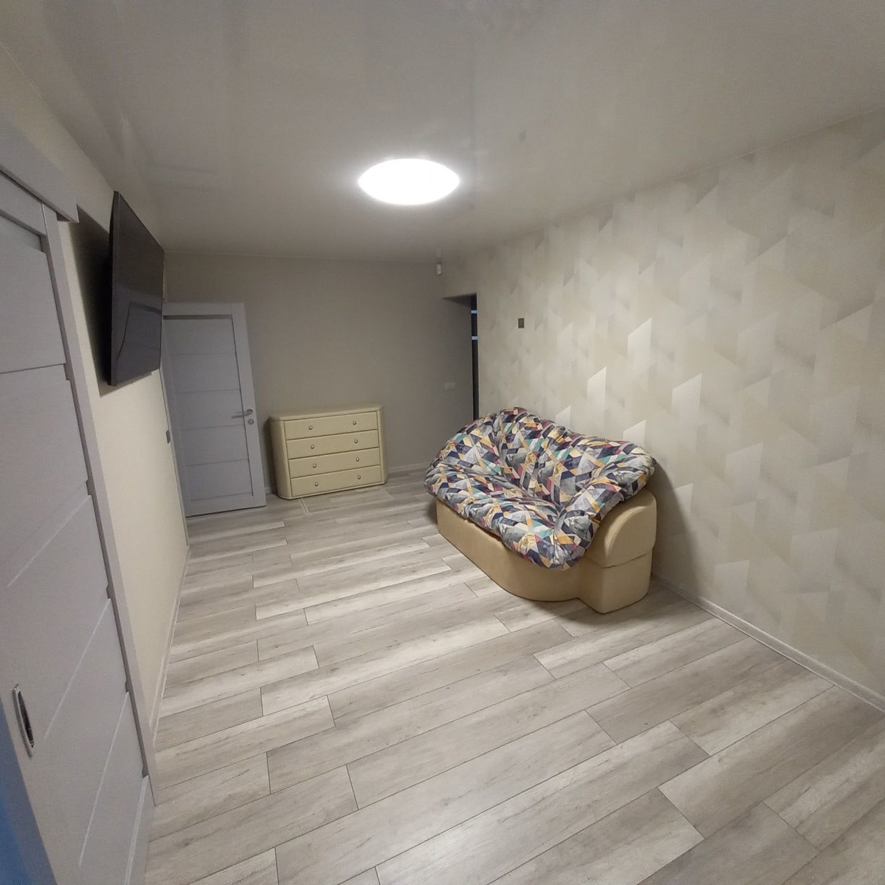 Продажа 3-комнатной квартиры 60 м², Дмитрия Яворницкого просп., 2