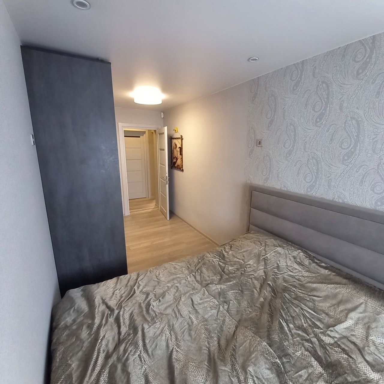 Продажа 3-комнатной квартиры 60 м², Дмитрия Яворницкого просп., 2