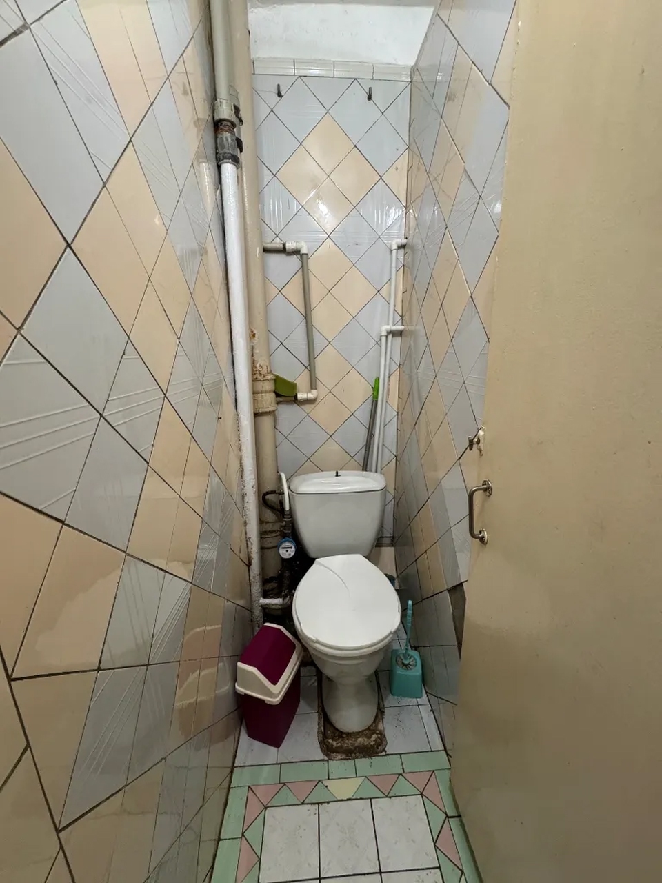 Продажа 4-комнатной квартиры 94 м², Набережная Победы ул., 130