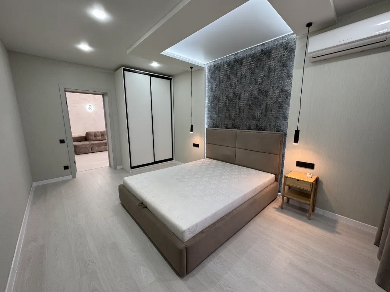 Продажа 3-комнатной квартиры 80 м², Писаржевского ул., 3