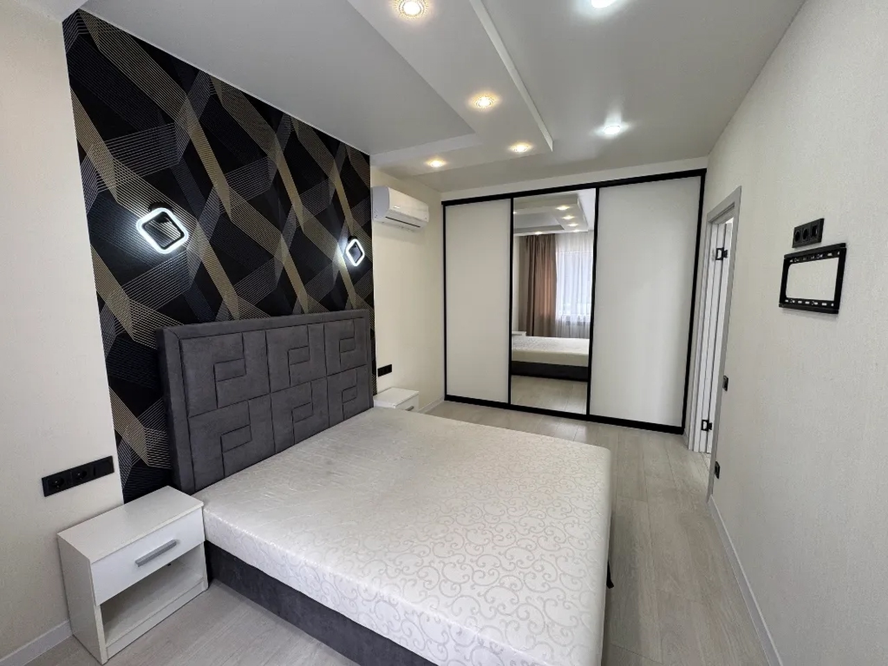 Продажа 3-комнатной квартиры 80 м², Писаржевского ул., 3