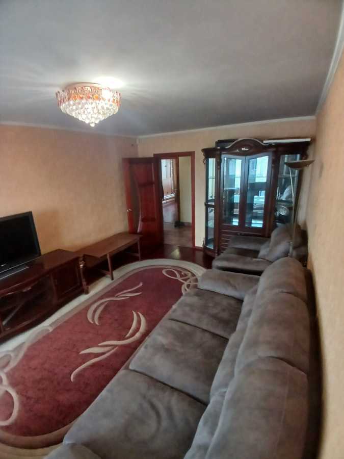 Оренда 3-кімнатної квартири 70 м², Верховної Ради бул., 19