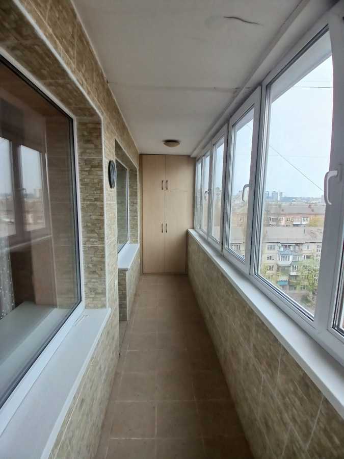 Оренда 3-кімнатної квартири 70 м², Верховної Ради бул., 19