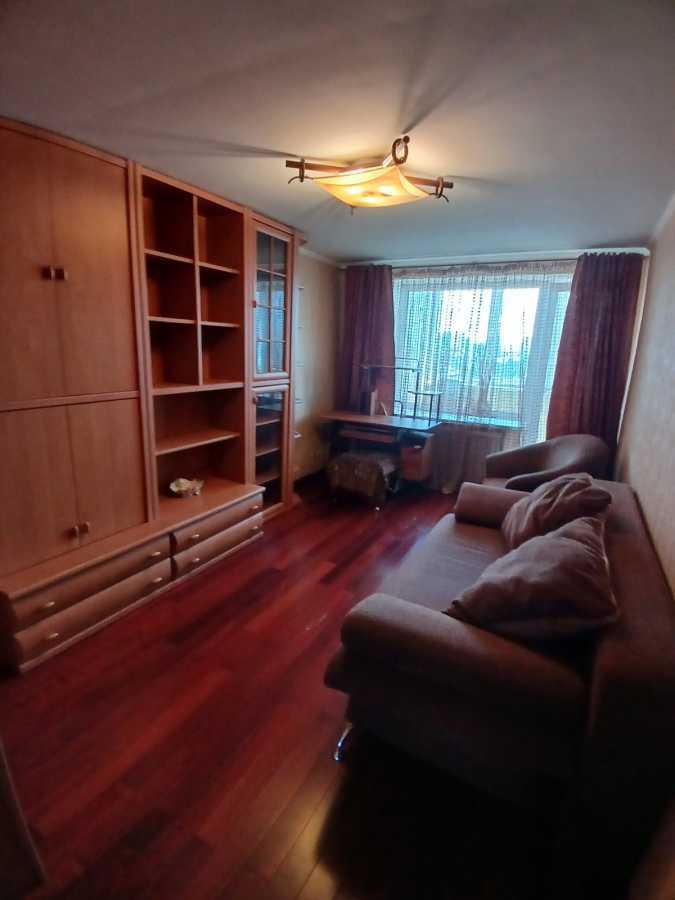 Оренда 3-кімнатної квартири 70 м², Верховної Ради бул., 19