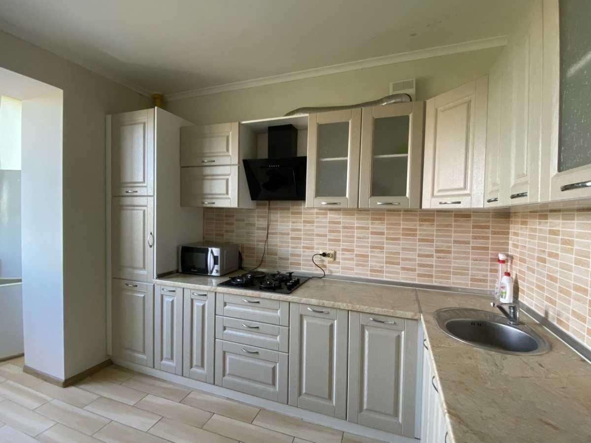 Продаж 1-кімнатної квартири 36 м², Паркова, 8