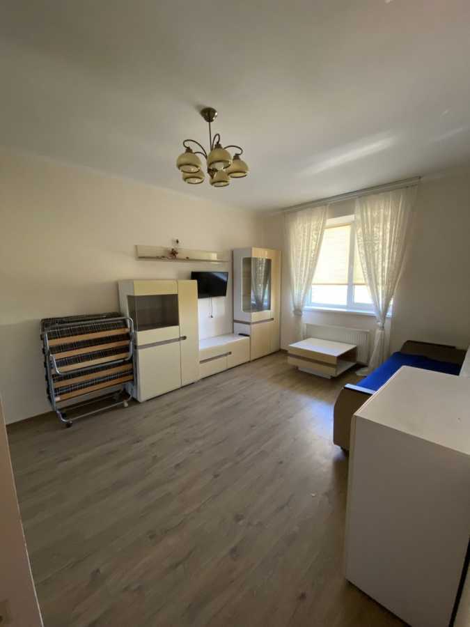 Продаж 1-кімнатної квартири 36 м², Паркова, 8