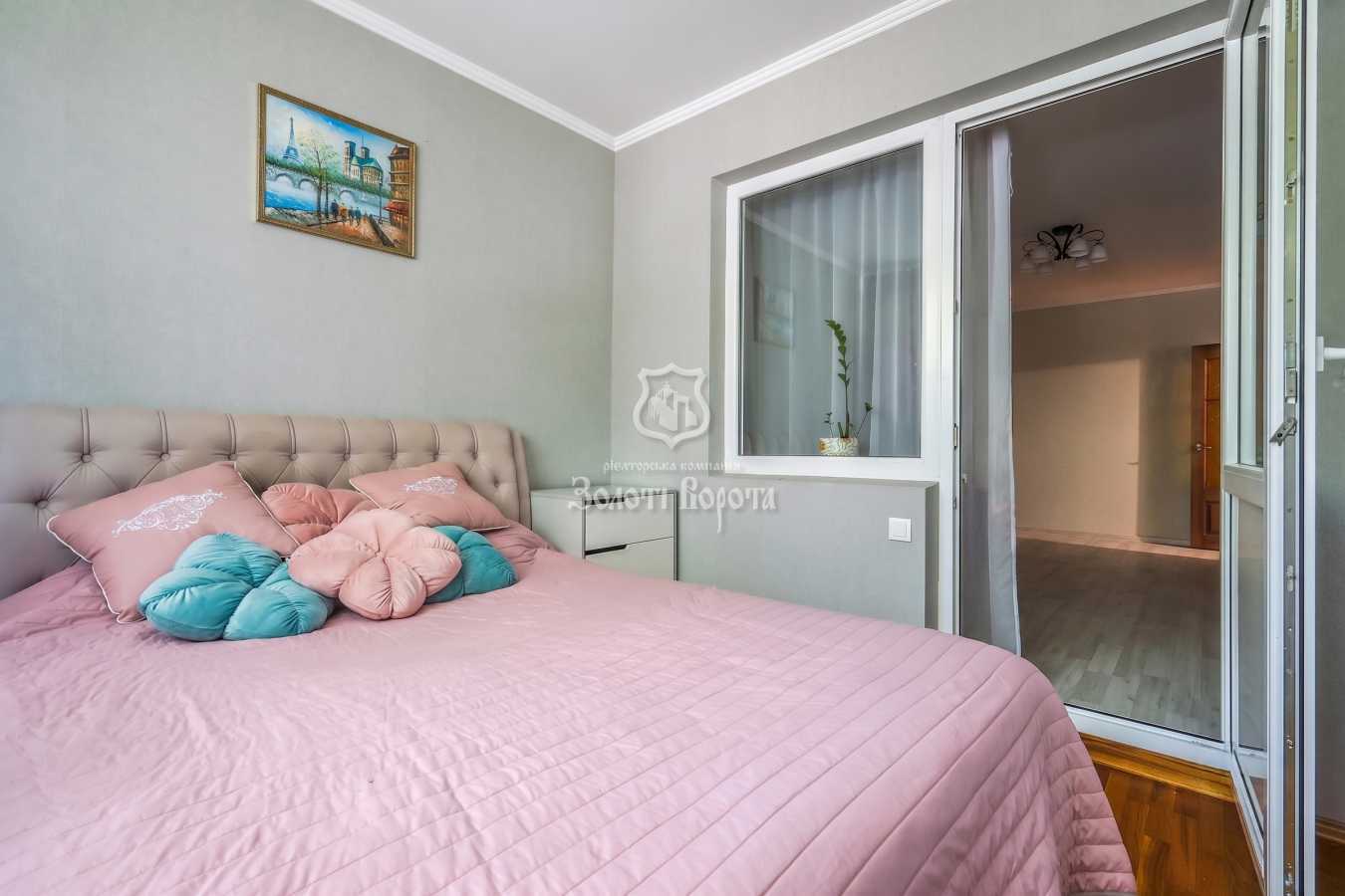 Продаж 2-кімнатної квартири 64.7 м², Героїв Севастополя вул., 15