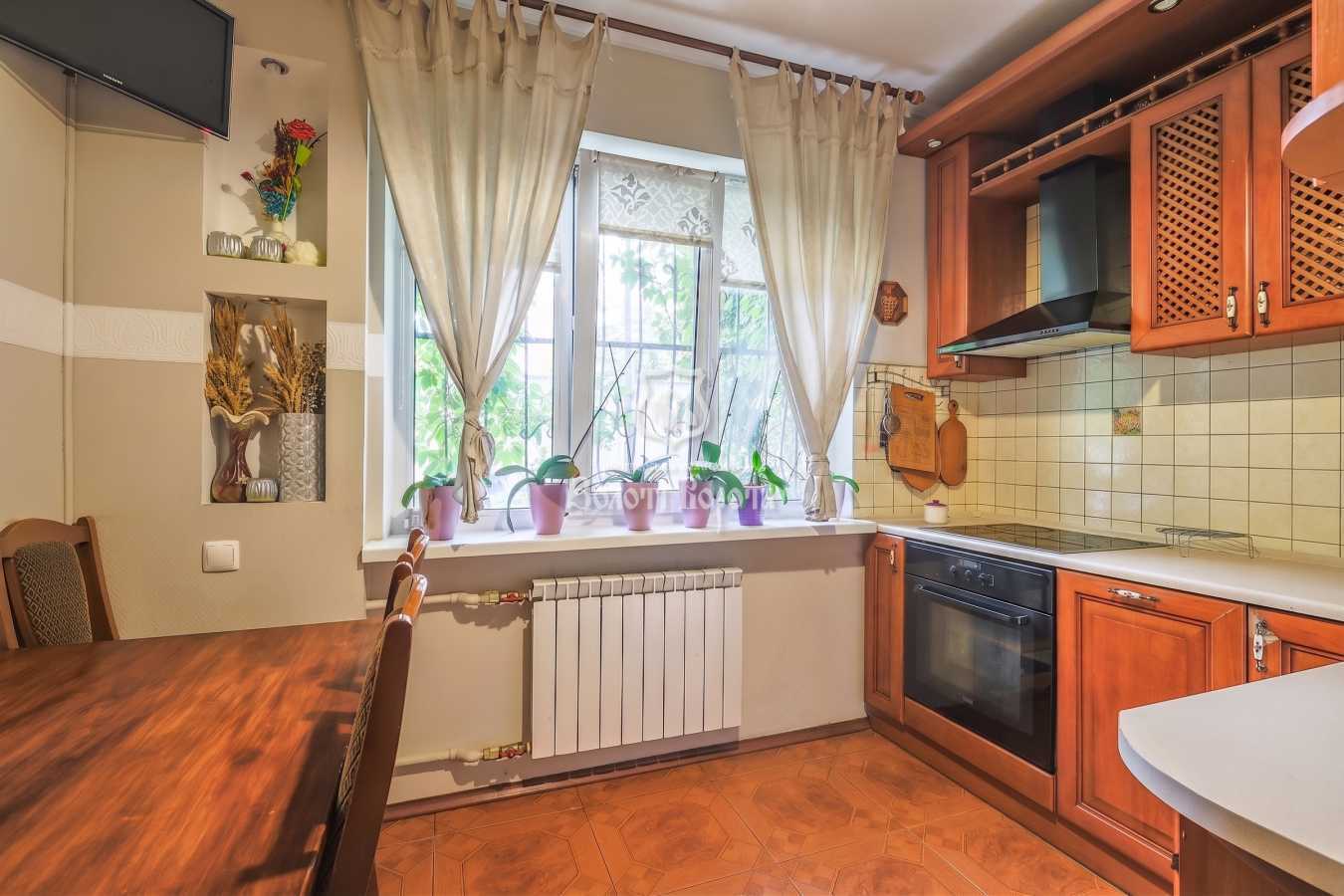 Продаж 2-кімнатної квартири 64.7 м², Героїв Севастополя вул., 15