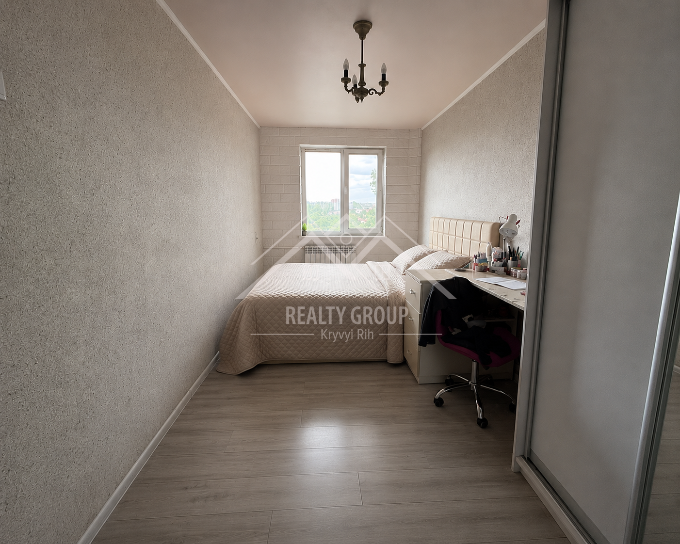 Продажа 2-комнатной квартиры 45 м², Владимира Бызова ул.