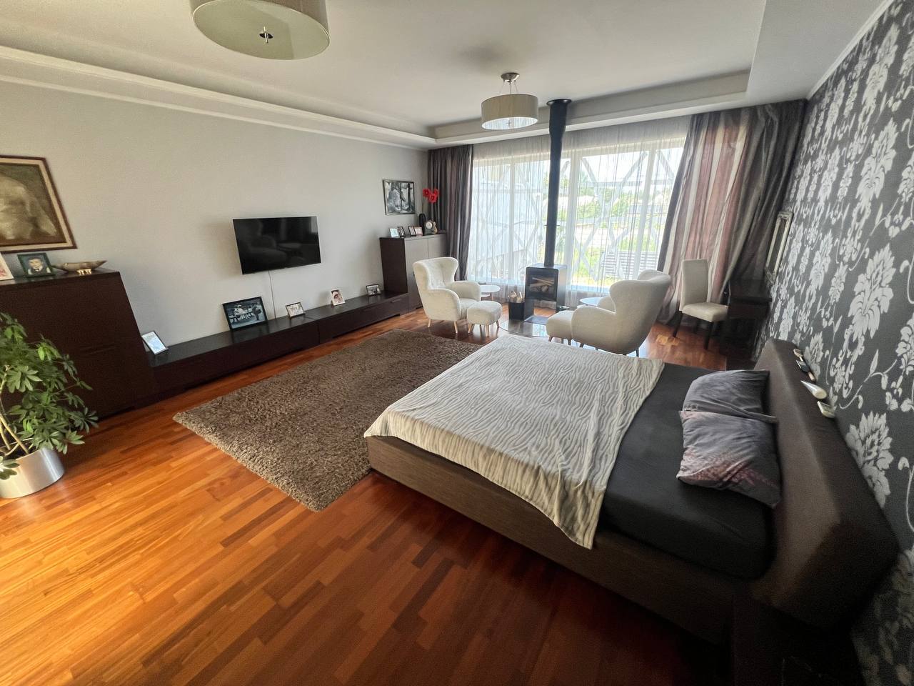 Аренда дома 240 м², Владимира Корецкого ул.