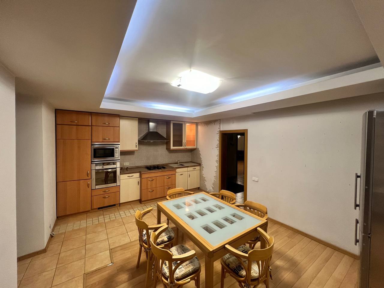 Аренда 5-комнатной квартиры 154 м², Староказацкая ул.