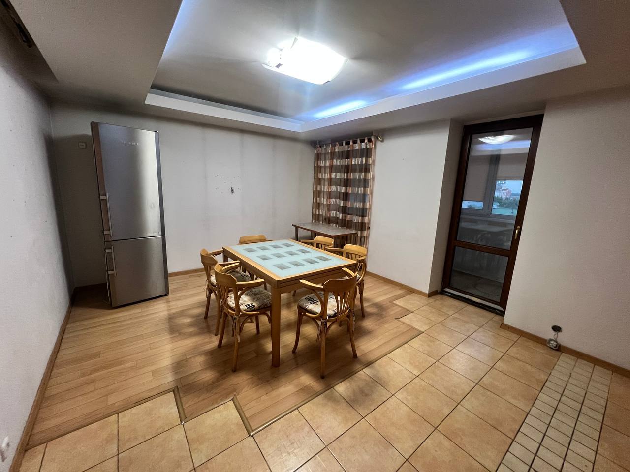 Аренда 5-комнатной квартиры 154 м², Староказацкая ул.