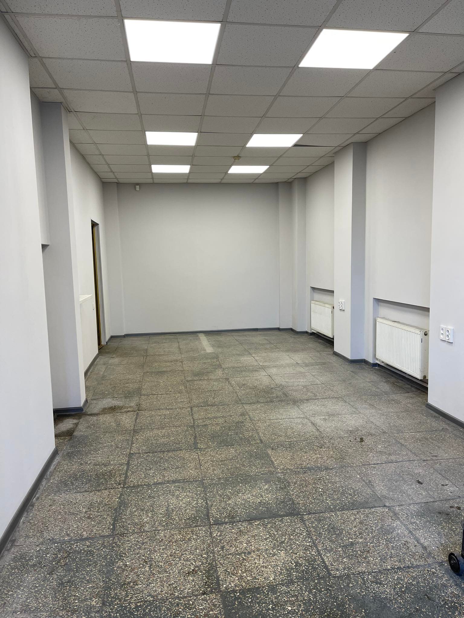 Оренда офісу 160 м², Орловська вул.