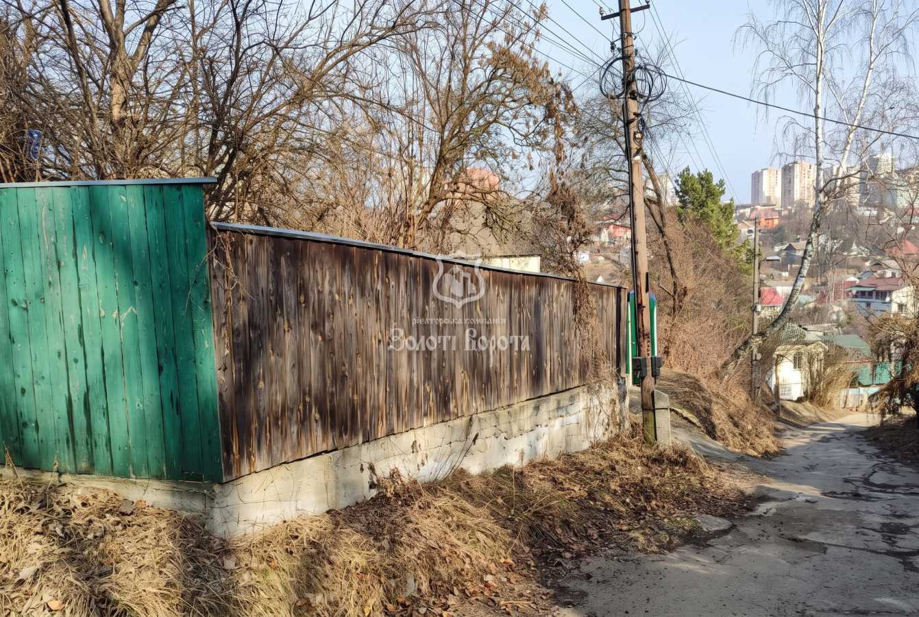 Продажа участка под индивидуальное жилое строительство 20 соток, Парниковая ул.