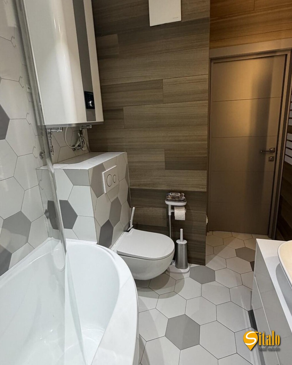 Продаж 2-кімнатної квартири 62 м², Дніпровська наб., 16