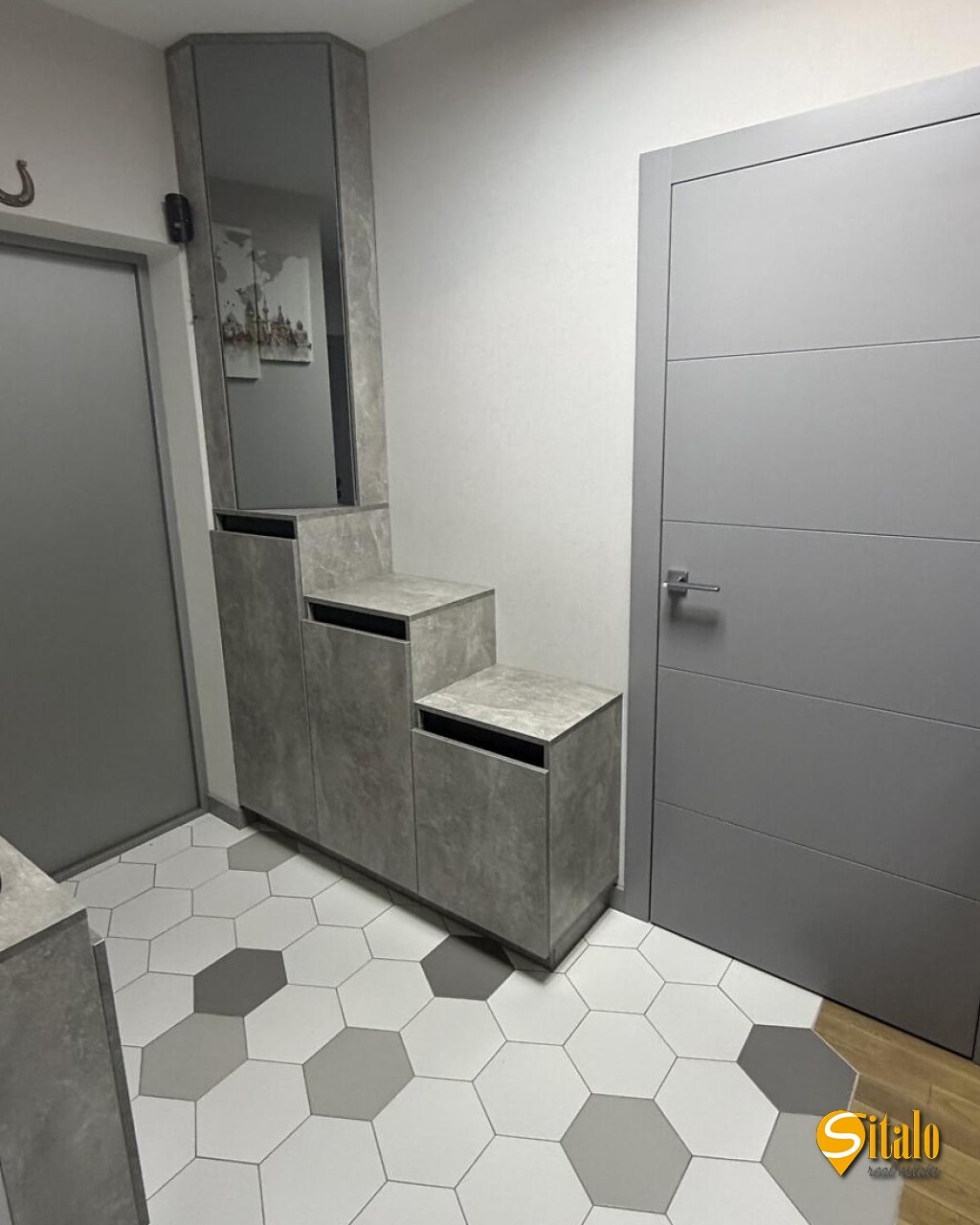 Продаж 2-кімнатної квартири 62 м², Дніпровська наб., 16