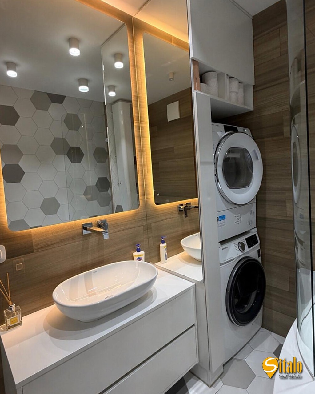 Продаж 2-кімнатної квартири 62 м², Дніпровська наб., 16