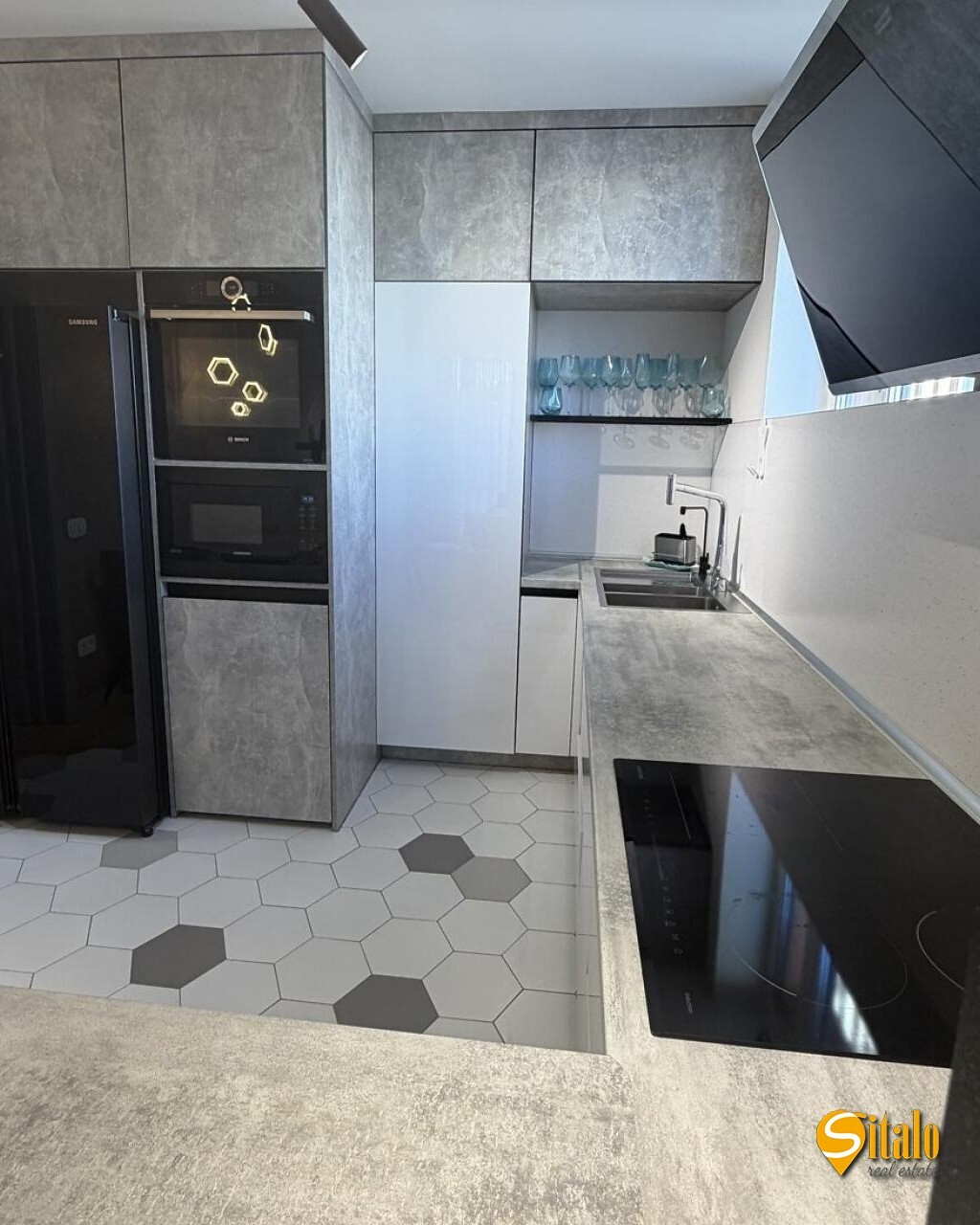 Продаж 2-кімнатної квартири 62 м², Дніпровська наб., 16