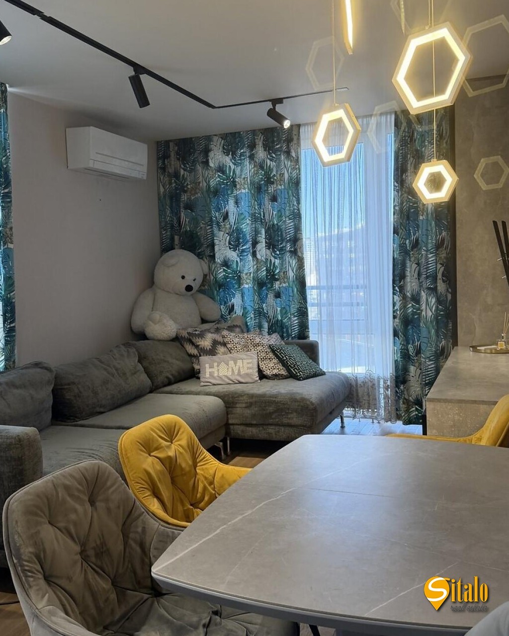 Продаж 2-кімнатної квартири 62 м², Дніпровська наб., 16