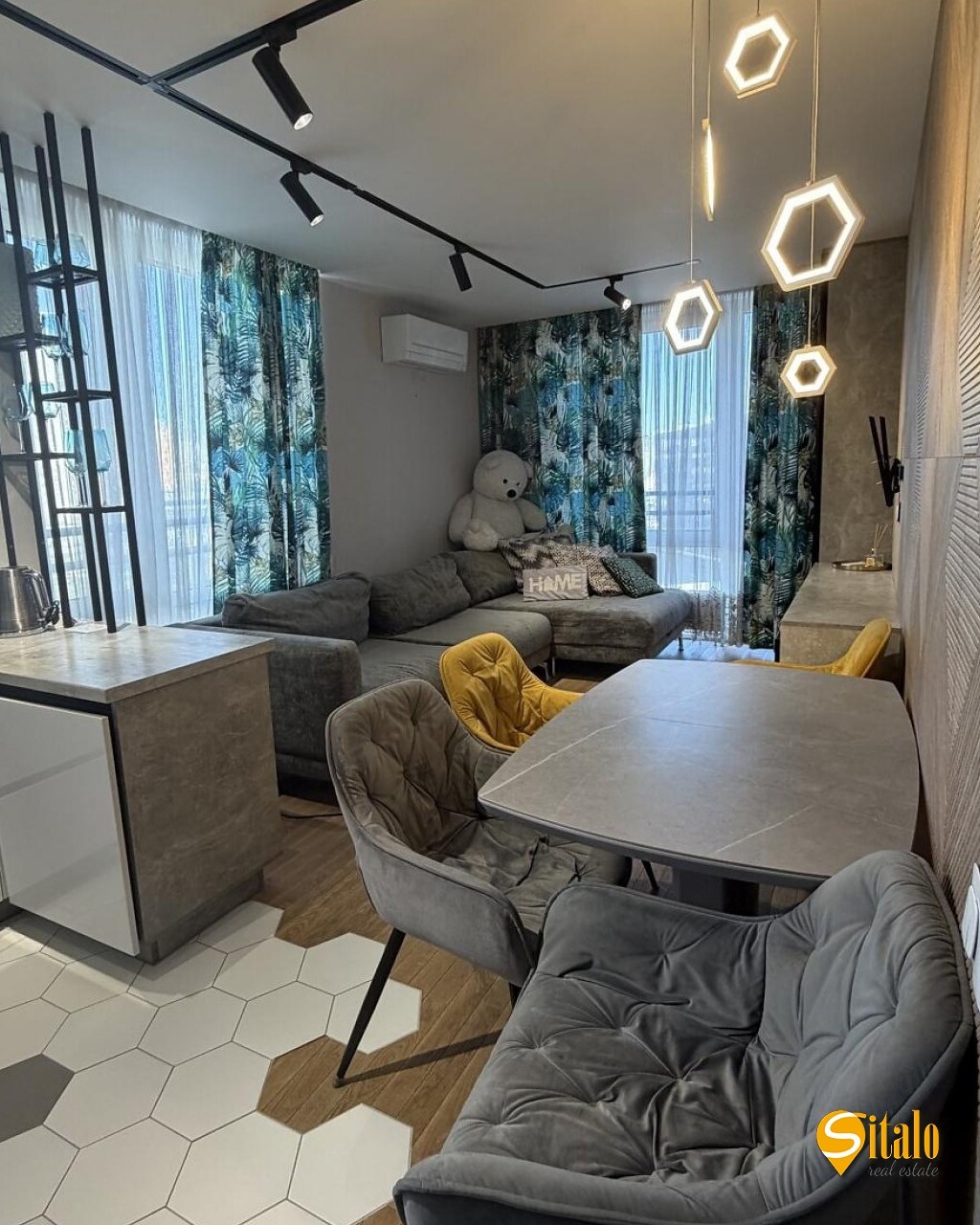 Продаж 2-кімнатної квартири 62 м², Дніпровська наб., 16