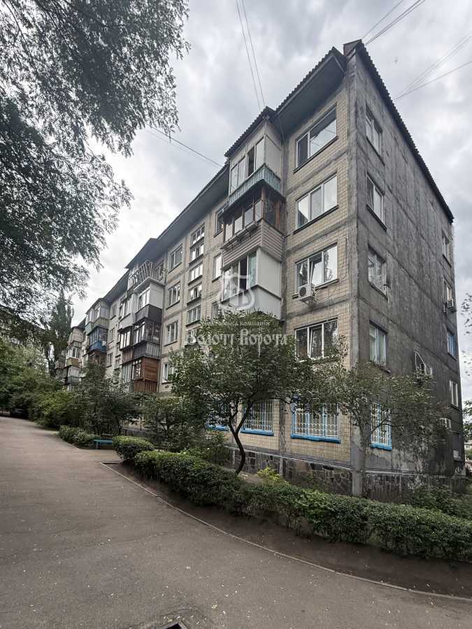 Продаж 2-кімнатної квартири 46.8 м², Уінстона Черчілля, 18а