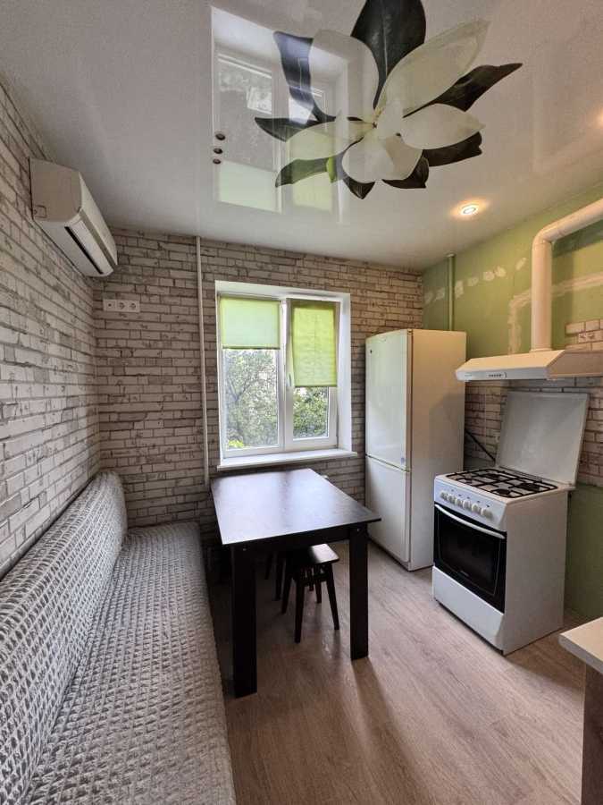 Продажа 2-комнатной квартиры 51.15 м², Михаила Донца ул., Ломоносова, 8