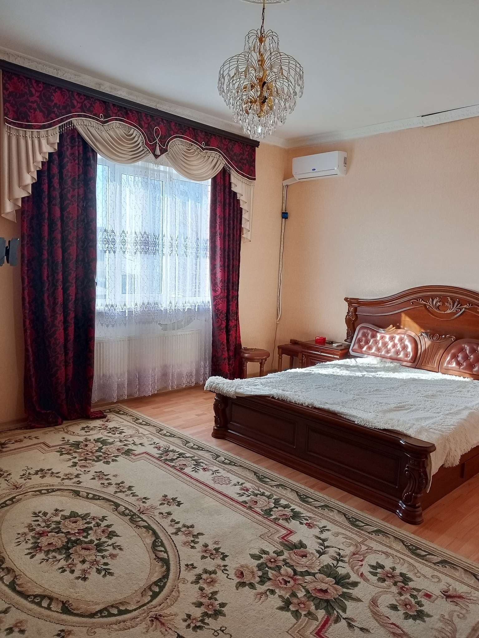 Продажа дома 380 м², Горіхова вул.