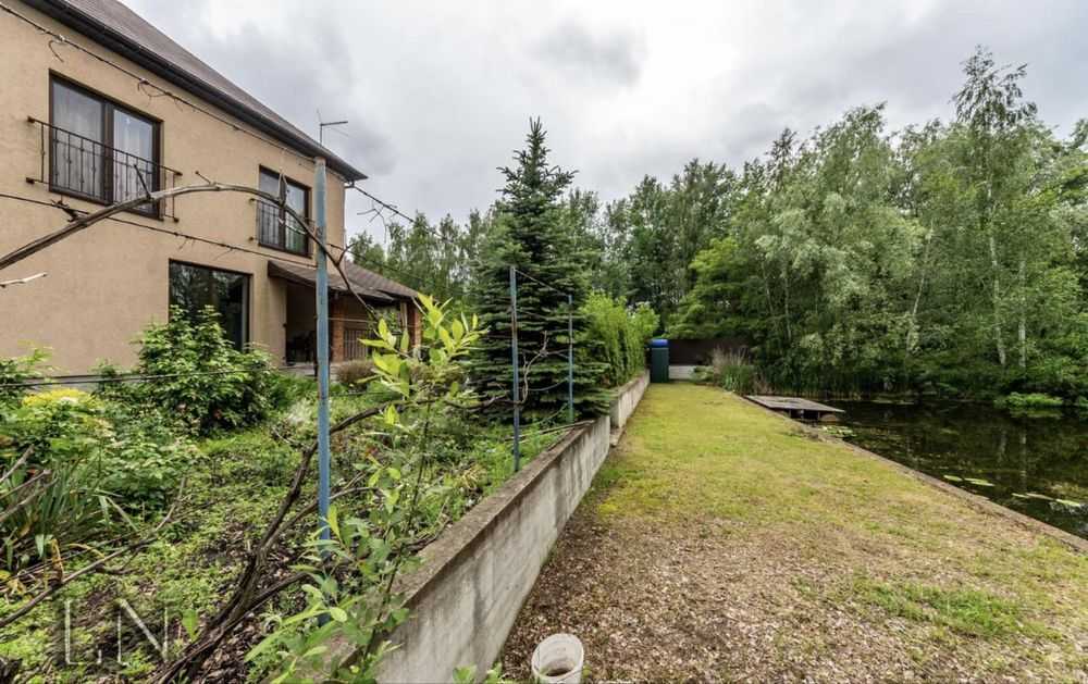 Продажа дома 250 м², Озерна