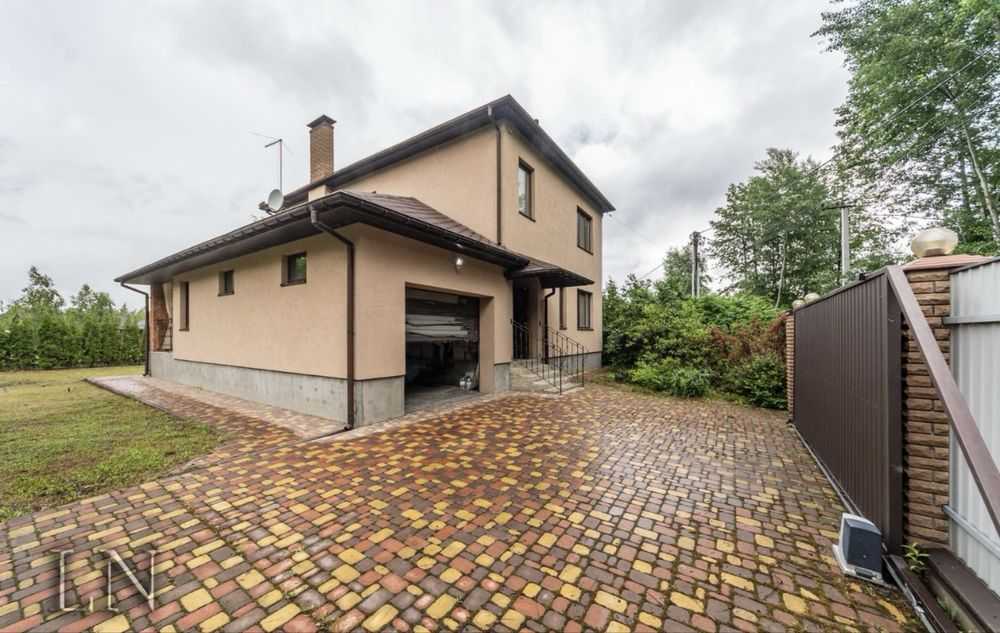 Продажа дома 250 м², Озерна