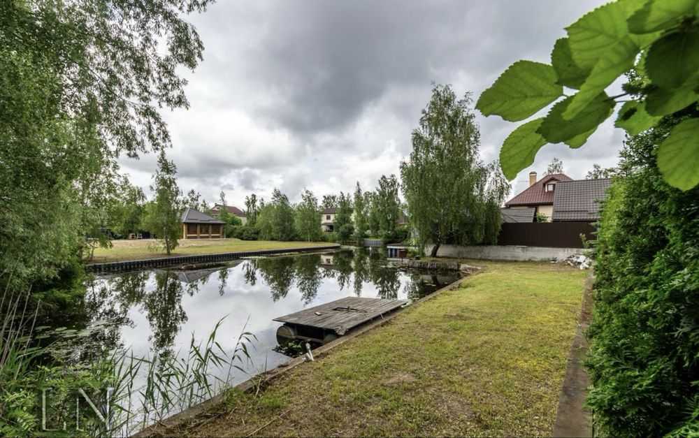 Продажа дома 250 м², Озерна