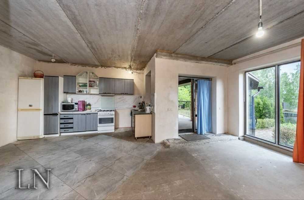 Продажа дома 250 м², Озерна