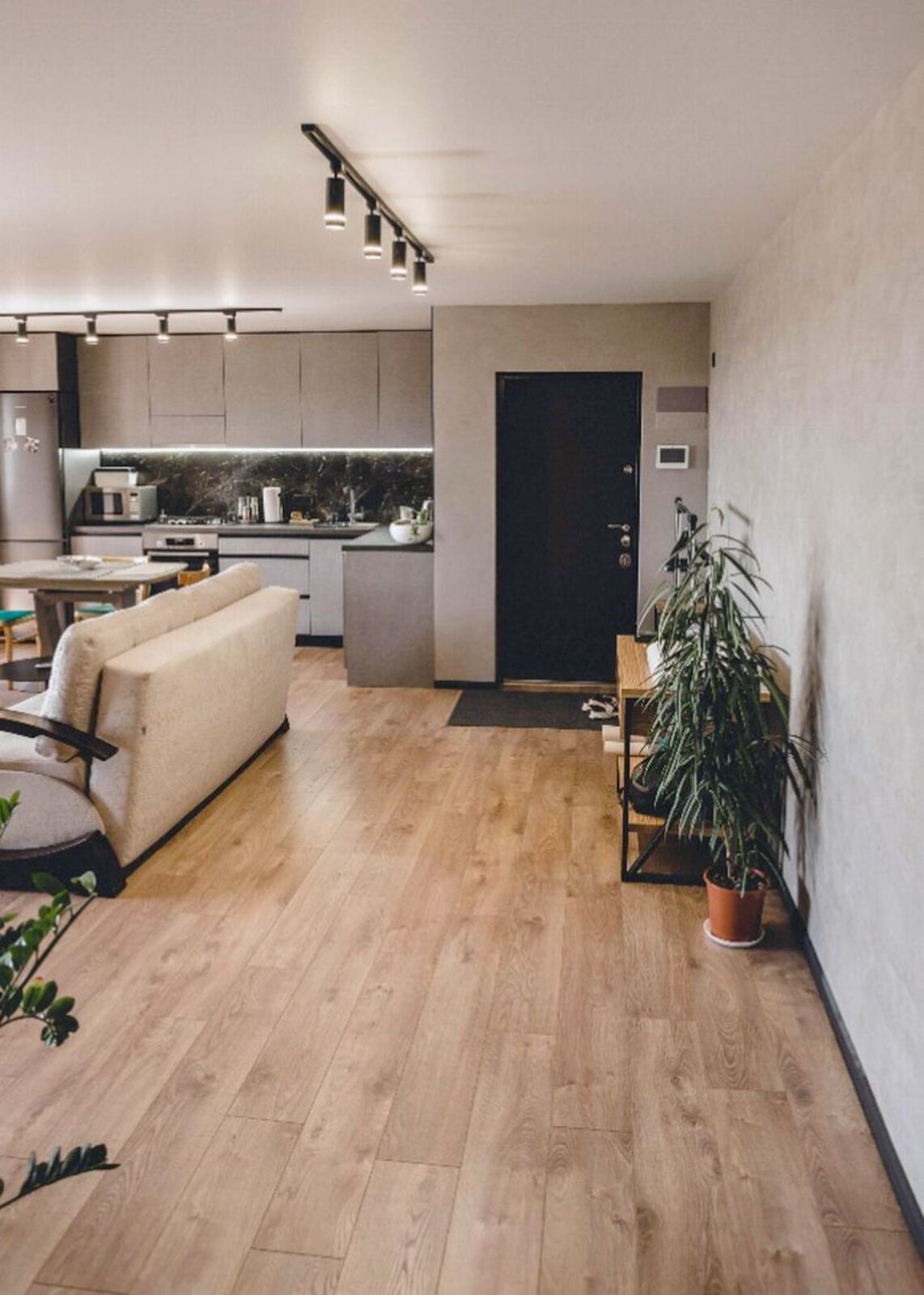 Продажа 3-комнатной квартиры 70 м², Шолохова ул., 7