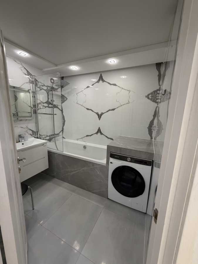 Продаж 3-кімнатної квартири 56 м², Братів Зерових вул., 14/18