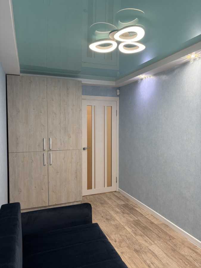 Продаж 3-кімнатної квартири 56 м², Братів Зерових вул., 14/18