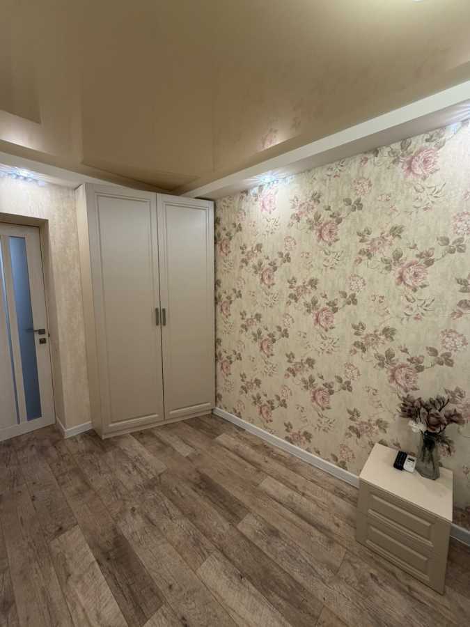 Продаж 3-кімнатної квартири 56 м², Братів Зерових вул., 14/18