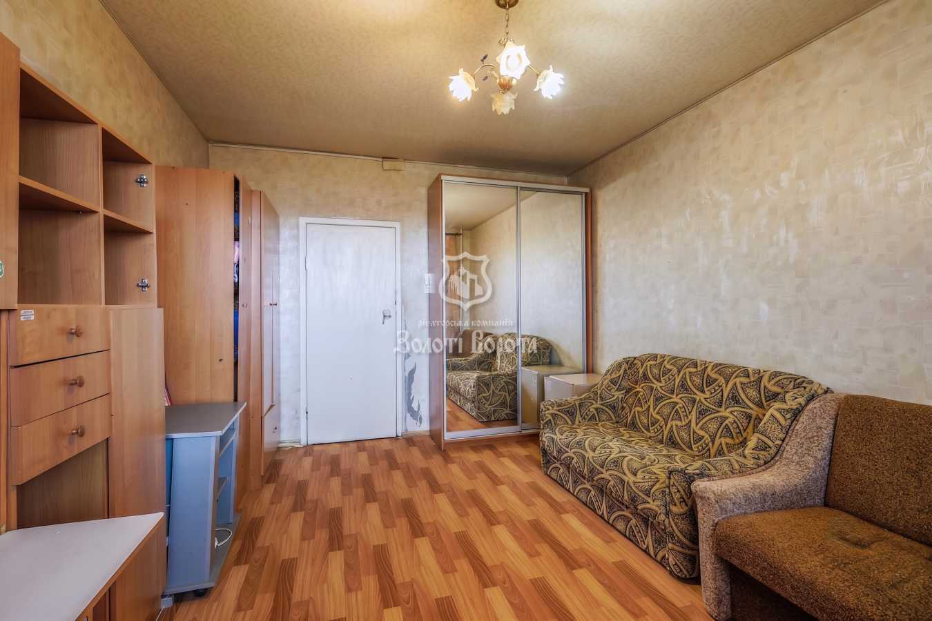 Продаж 3-кімнатної квартири 69.3 м², Юності вул., 1
