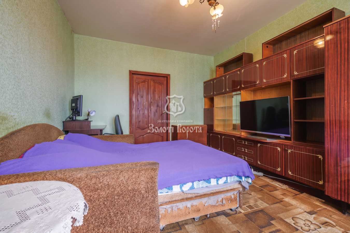 Продаж 3-кімнатної квартири 69.3 м², Юності вул., 1