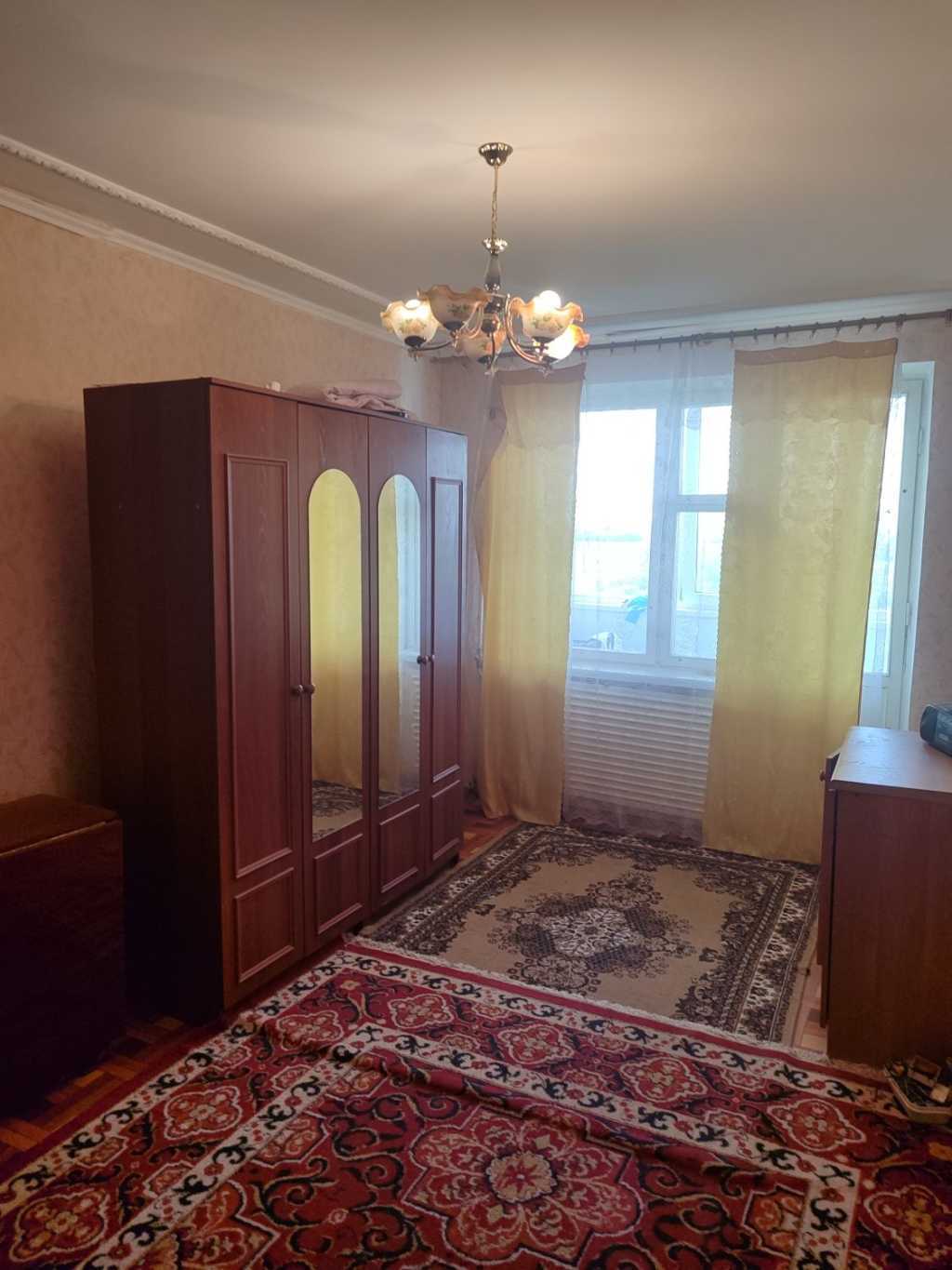 Продажа 3-комнатной квартиры 63.7 м², Кармелюка